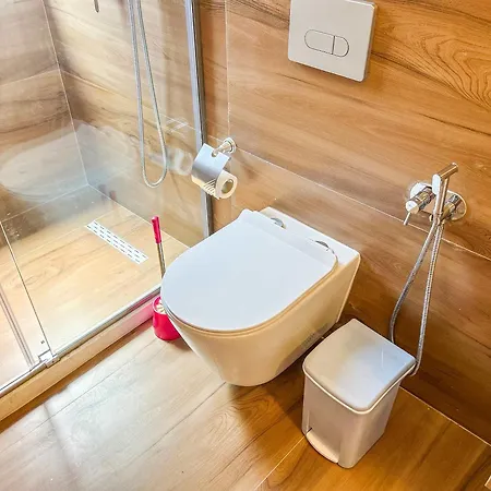 1 Bedroom 1052 Durrës