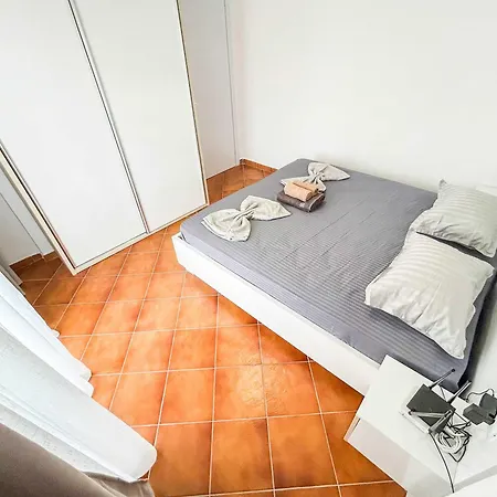 Appartamento 1 Bedroom 1052