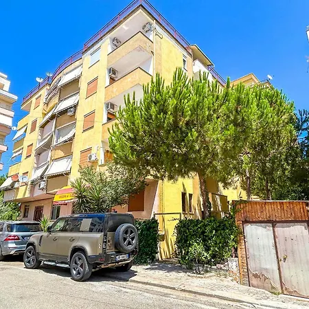 1 Bedroom 1052