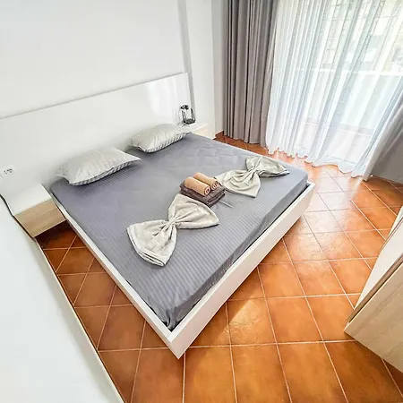 1 Bedroom 1052 Durres