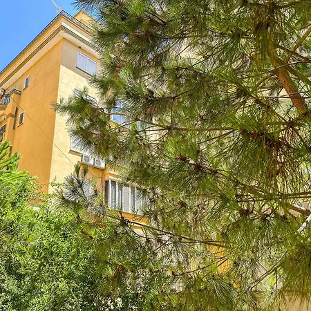 1 Bedroom 1052 * Durrës