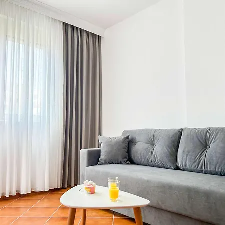 1 Bedroom 1052 * Durrës