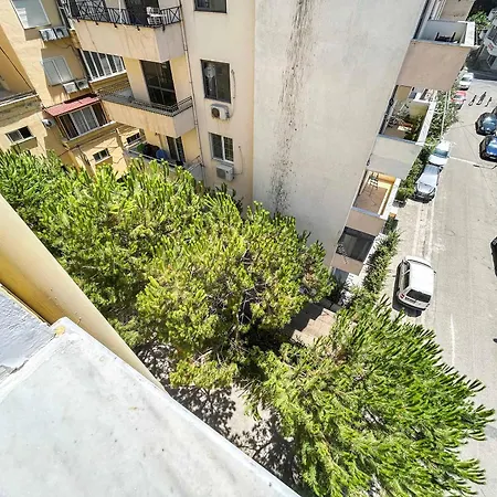 1 Bedroom 1052 Apartment