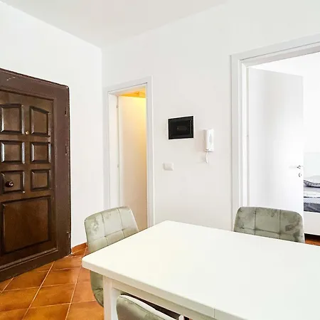 1 Bedroom 1052 Appartamento Durrës