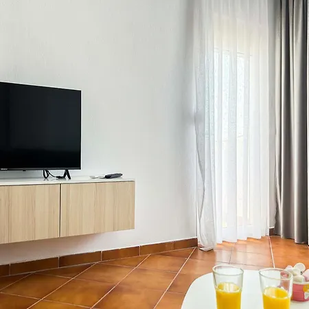 1 Bedroom 1052 Durrës