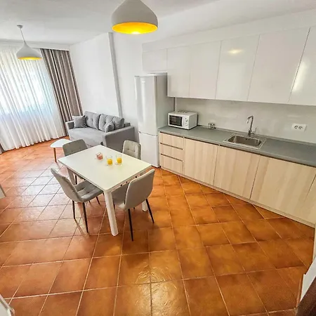 1 Bedroom 1052 Apartment